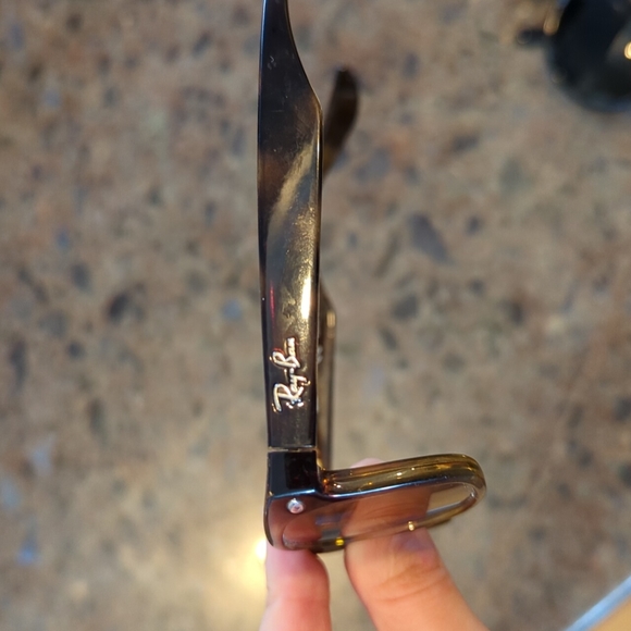 Ray Ban junior wayfarers - Picture 13 of 14